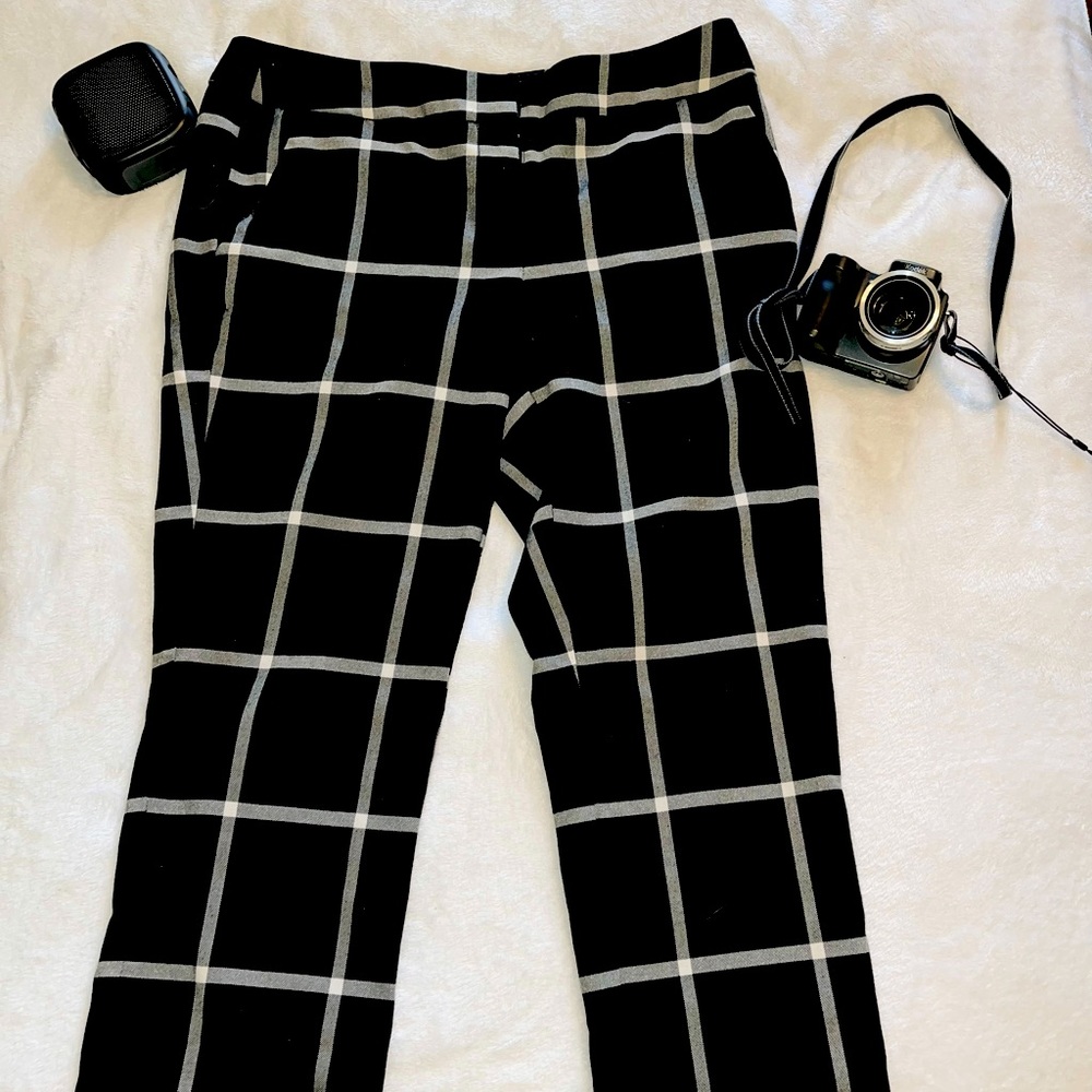 Audrey Ankle Print Plaid Pants in Black and White.